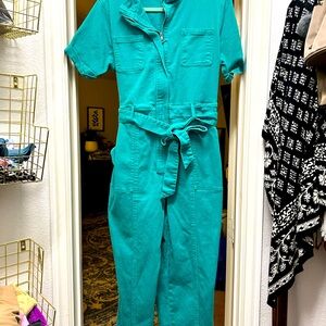 Skies are Blue Jumpsuit in gorgeous teal!! This looks SO cute on! Ankle length.